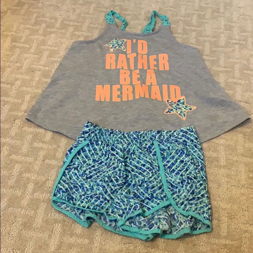 Girl’s Weavers Girl matching set, Size M (10/12)